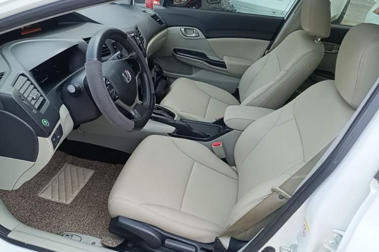 Used Honda Civic 2014 1.8L automatic comfort version Left Front Seat