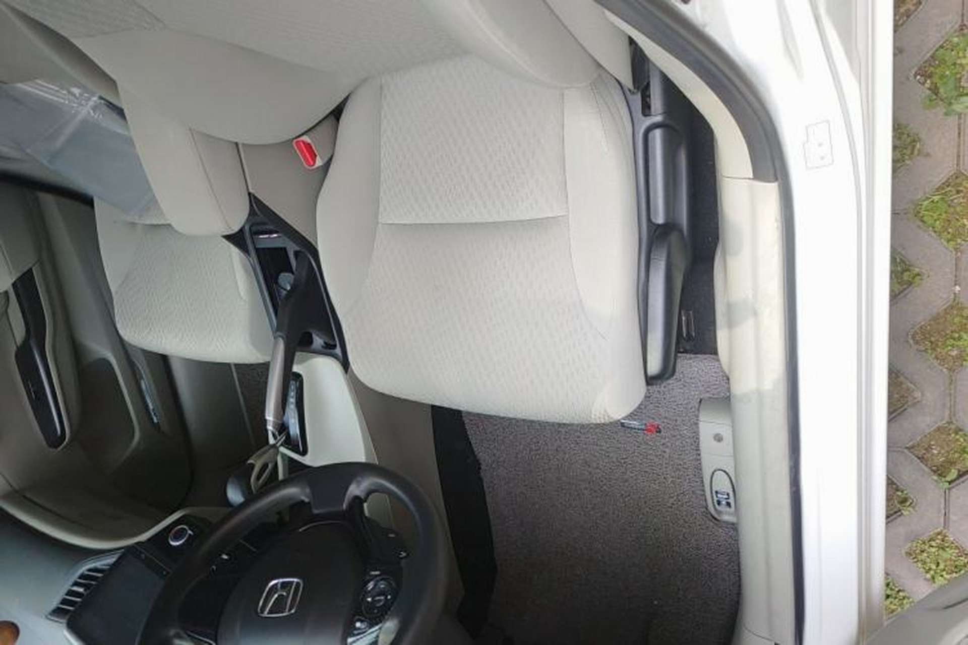 Used Honda Civic 2014 1.8L automatic comfort version Left Front Seat