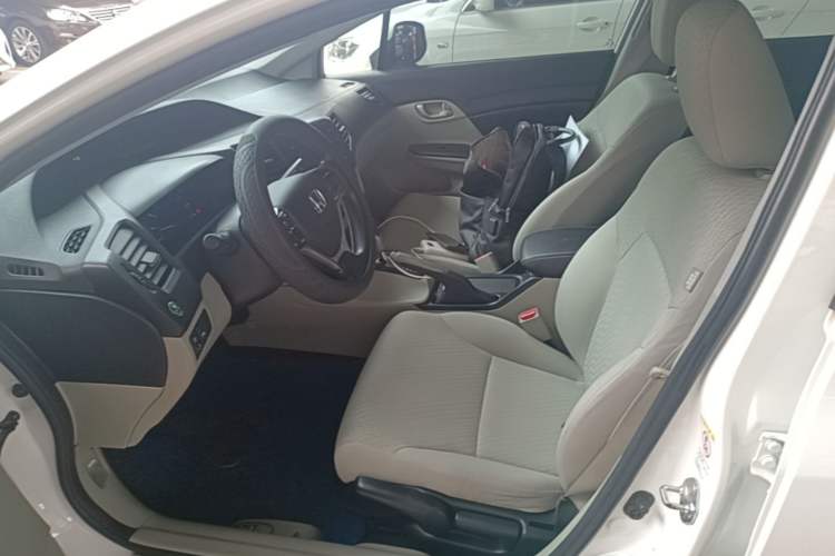 Used Honda Civic 2014 1.8L Automatic Classic Edition Left Front Seat