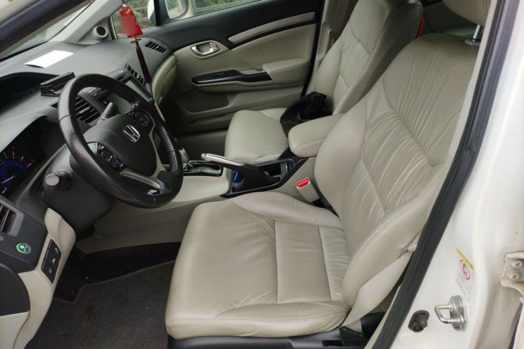 Used Honda Civic 2014 1.8L automatic luxury edition Left Front Seat