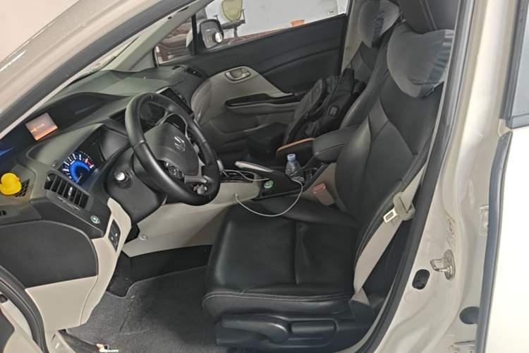 Used Honda Civic 2014 1.8L Automatic Classic Edition Left Front Seat