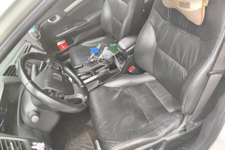 Used Honda Civic 2014 1.8L automatic luxury edition Left Front Seat