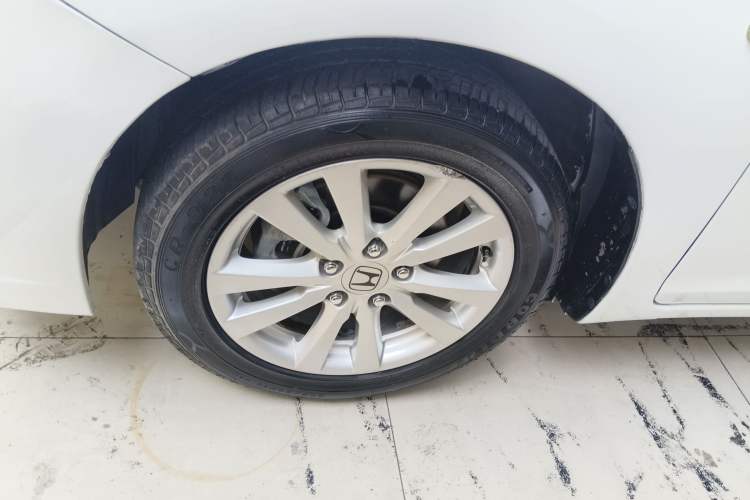 Used Honda Civic 2014 1.8L Automatic Classic Edition Left Front Wheel Hub
