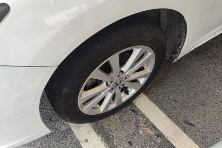 Used Honda Civic 2014 1.8L automatic comfort version Left Front Wheel Hub