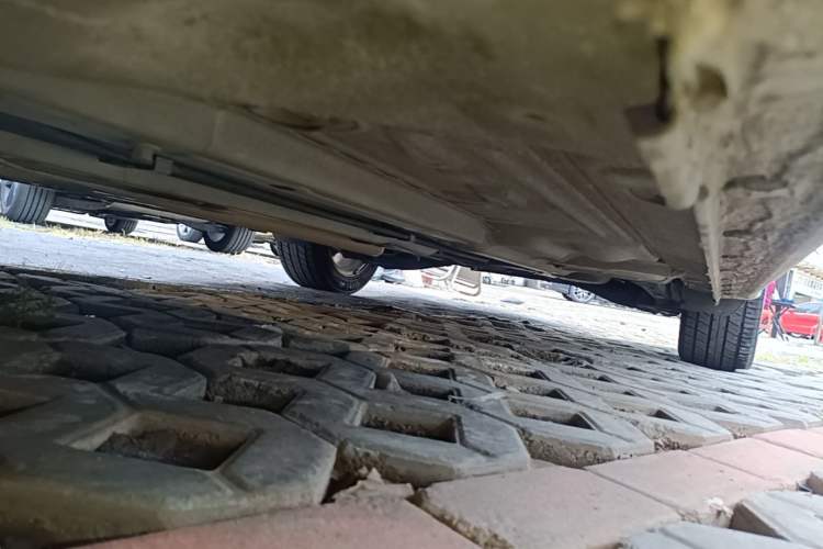 Used Honda Civic 2014 1.8L automatic comfort version Left Side Sill