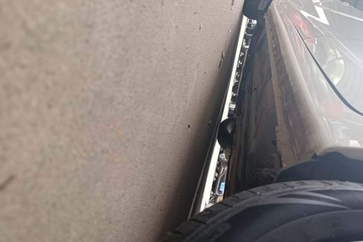 Used Honda Civic 2014 1.8L Automatic Classic Edition Left Side Sill