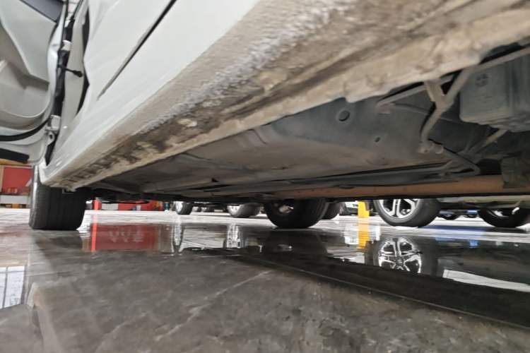 Used Honda Civic 2014 1.8L Automatic Classic Edition Left Side Sill