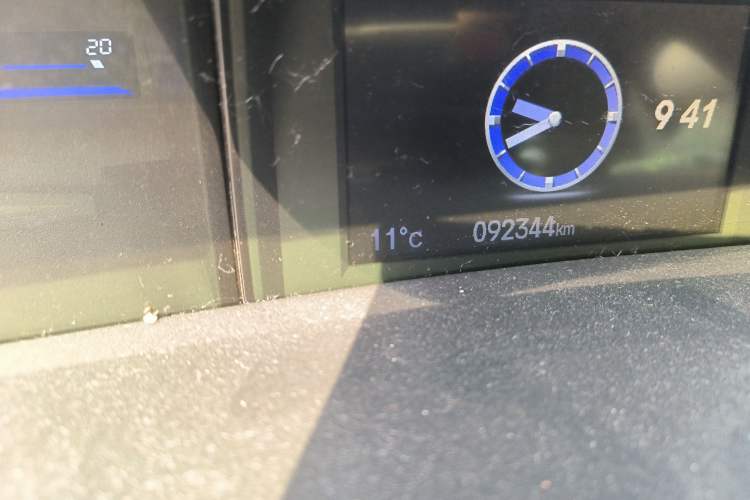Used Honda Civic 2014 1.8L automatic comfort version Odometer Close Up