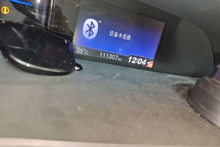 Used Honda Civic 2014 1.8L automatic comfort version Odometer Close Up