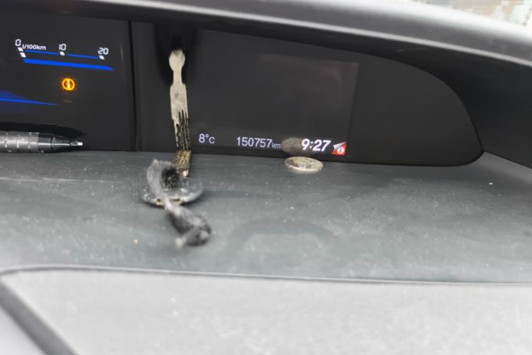 Used Honda Civic 2014 1.8L automatic luxury edition Odometer Close Up