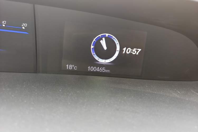 Used Honda Civic 2014 1.8L Automatic Classic Edition Odometer Close Up