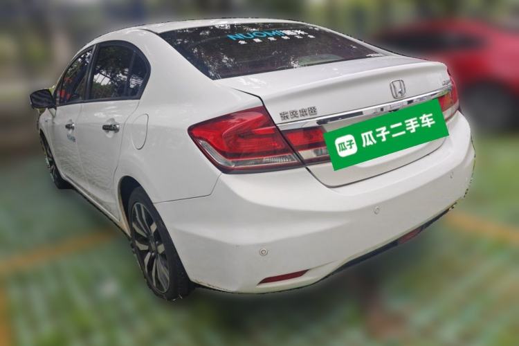 Used Honda Civic 2014 1.8L automatic luxury edition Rear Left 45 Deg