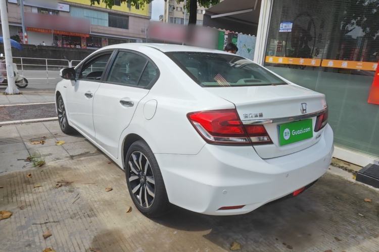Used Honda Civic 2014 1.8L automatic luxury edition Rear Left 45 Deg