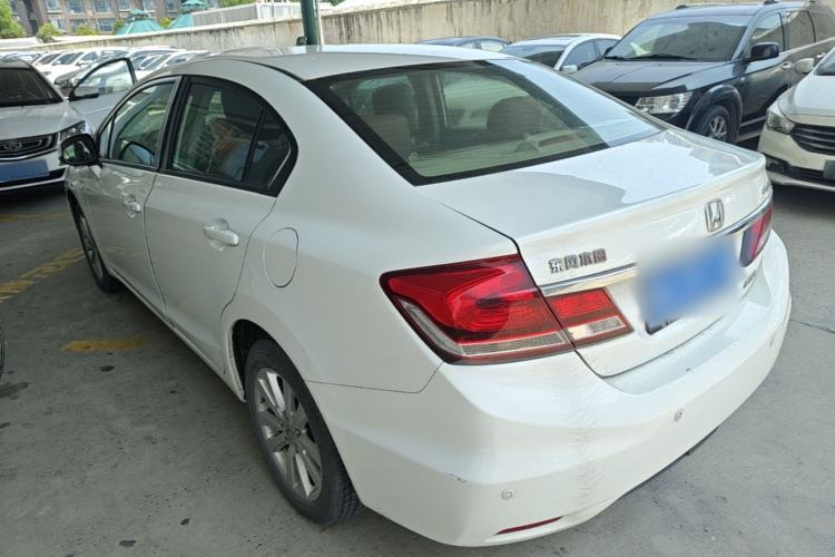 Used Honda Civic 2014 1.8L automatic comfort version Rear Left 45 Deg