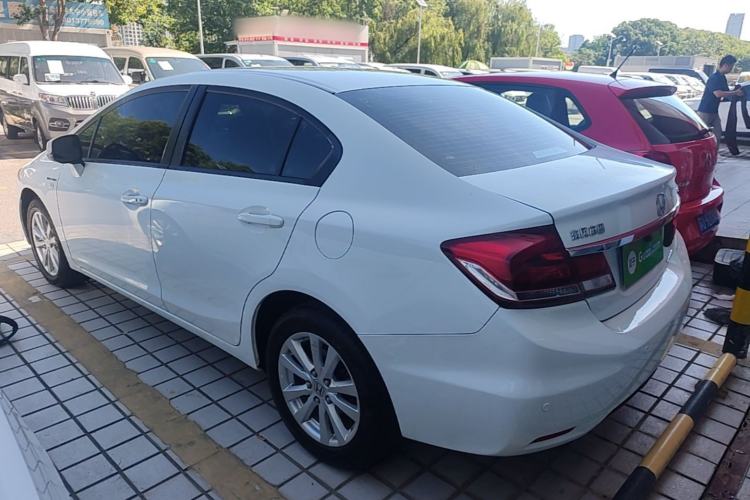 Used Honda Civic 2014 1.8L automatic comfort version Rear Left 45 Deg