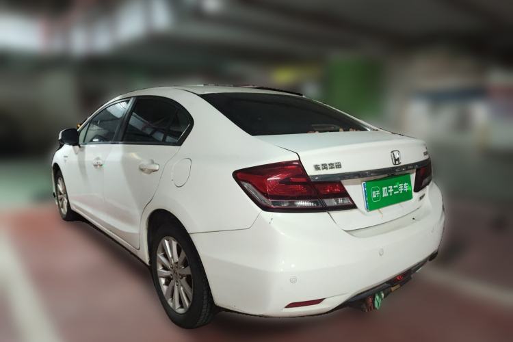 Used Honda Civic 2014 1.8L automatic comfort version Rear Left 45 Deg