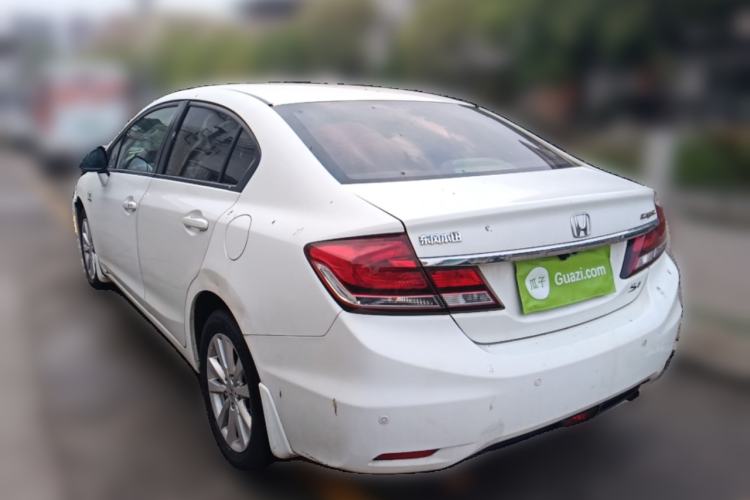 Used Honda Civic 2014 1.8L automatic comfort version Rear Left 45 Deg