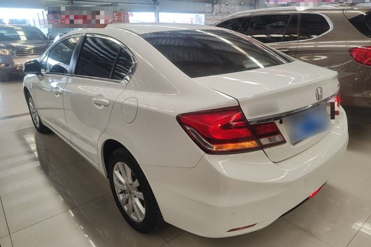 Used Honda Civic 2014 1.8L automatic comfort version Rear Left 45 Deg