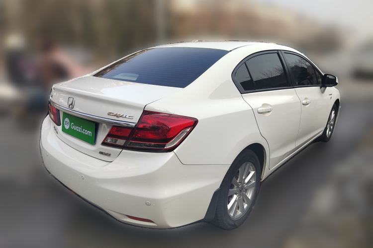 Used Honda Civic 2014 1.8L automatic comfort version Rear Right 45 Deg