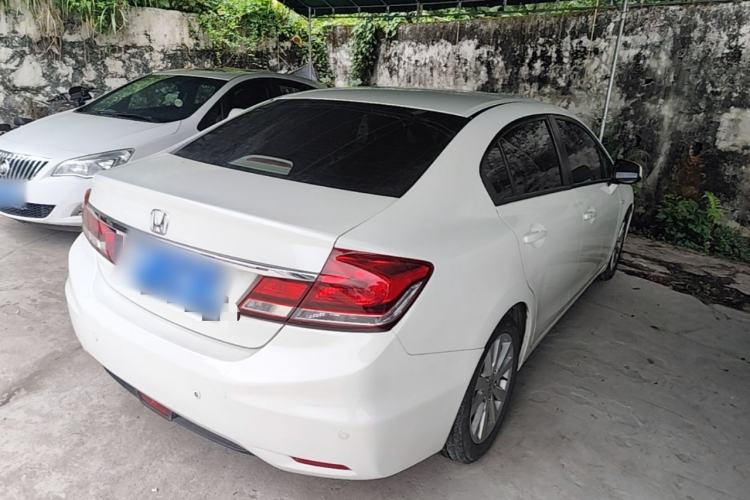Used Honda Civic 2014 1.8L automatic comfort version Rear Right 45 Deg