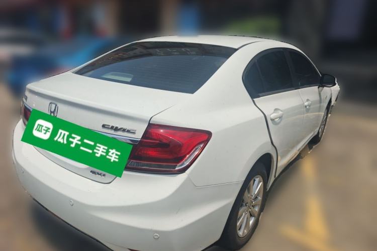 Used Honda Civic 2014 1.8L automatic comfort version Rear Right 45 Deg