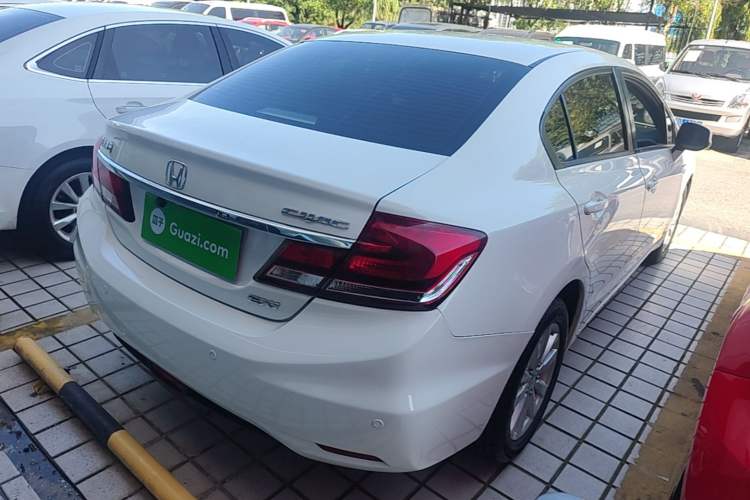 Used Honda Civic 2014 1.8L automatic comfort version Rear Right 45 Deg