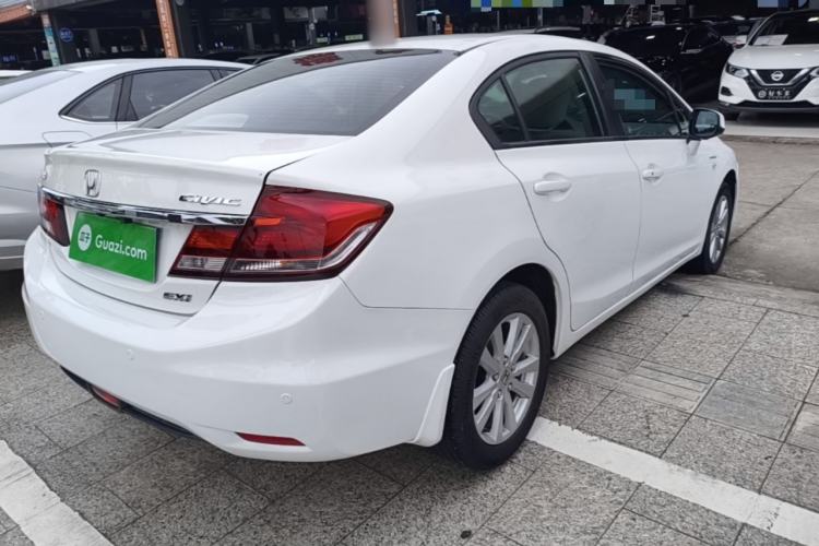Used Honda Civic 2014 1.8L automatic comfort version Rear Right 45 Deg