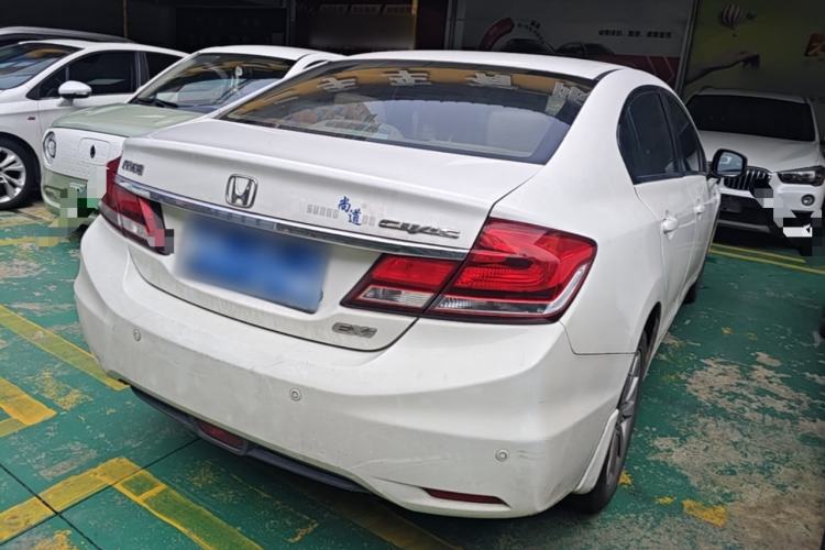 Used Honda Civic 2014 1.8L automatic comfort version Rear Right 45 Deg