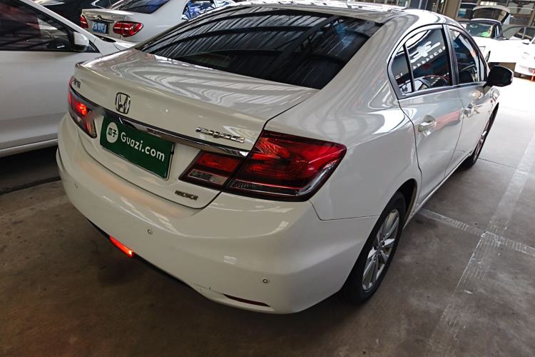 Used Honda Civic 2014 1.8L automatic comfort version Rear Right 45 Deg