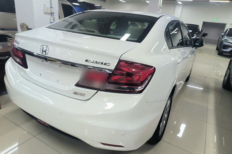 Used Honda Civic 2014 1.8L automatic comfort version Rear Right 45 Deg