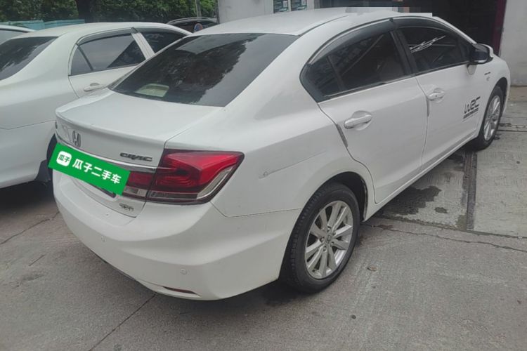 Used Honda Civic 2014 1.8L automatic comfort version Rear Right 45 Deg