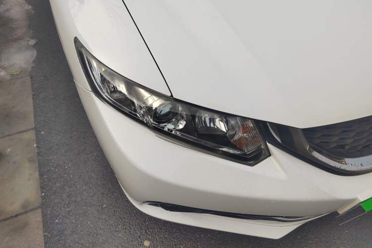 Used Honda Civic 2014 1.8L automatic comfort version Right Front Headlight