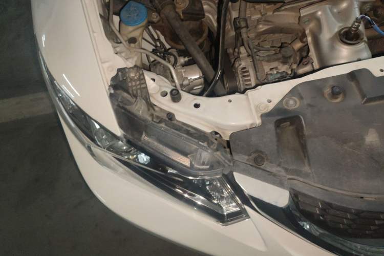 Used Honda Civic 2014 1.8L Automatic Classic Edition Right Front Headlight