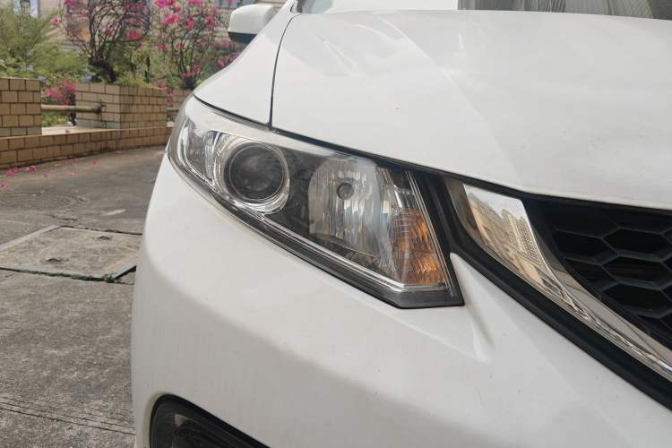 Used Honda Civic 2014 1.8L automatic comfort version Right Front Headlight