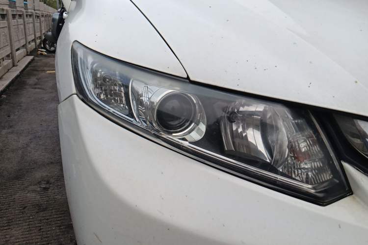 Used Honda Civic 2014 1.8L automatic comfort version Right Front Headlight