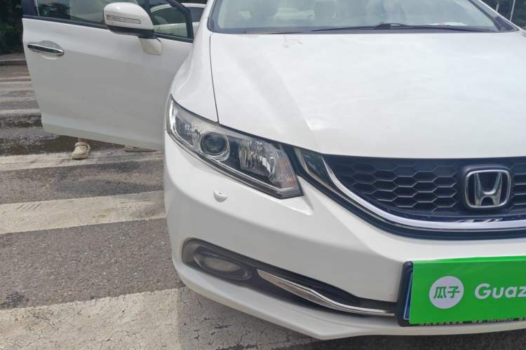 Used Honda Civic 2014 1.8L automatic luxury edition Right Front Headlight