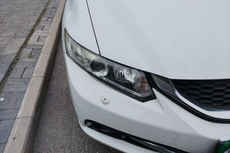 Used Honda Civic 2014 1.8L automatic luxury edition Right Front Headlight