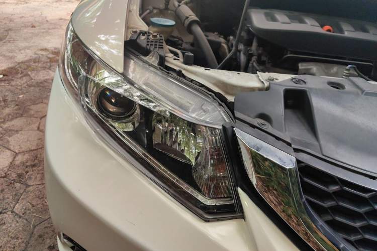 Used Honda Civic 2014 1.8L automatic comfort version Right Front Headlight