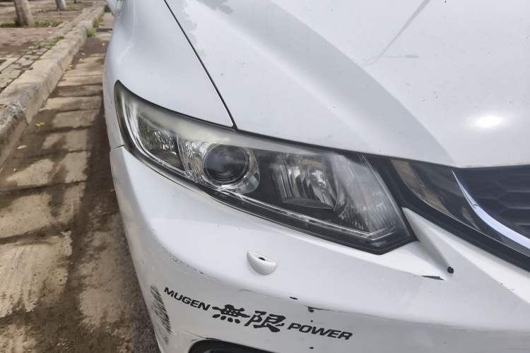 Used Honda Civic 2014 1.8L automatic luxury edition Right Front Headlight