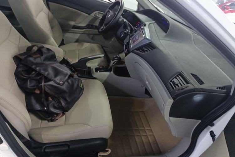 Used Honda Civic 2014 1.8L Automatic Classic Edition Right Front Seat