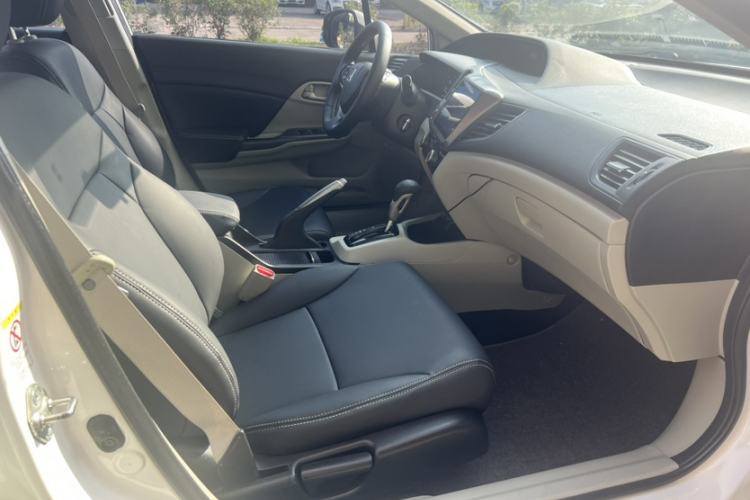 Used Honda Civic 2014 1.8L Automatic Classic Edition Right Front Seat