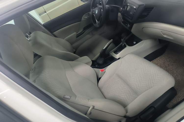 Used Honda Civic 2014 1.8L automatic comfort version Right Front Seat