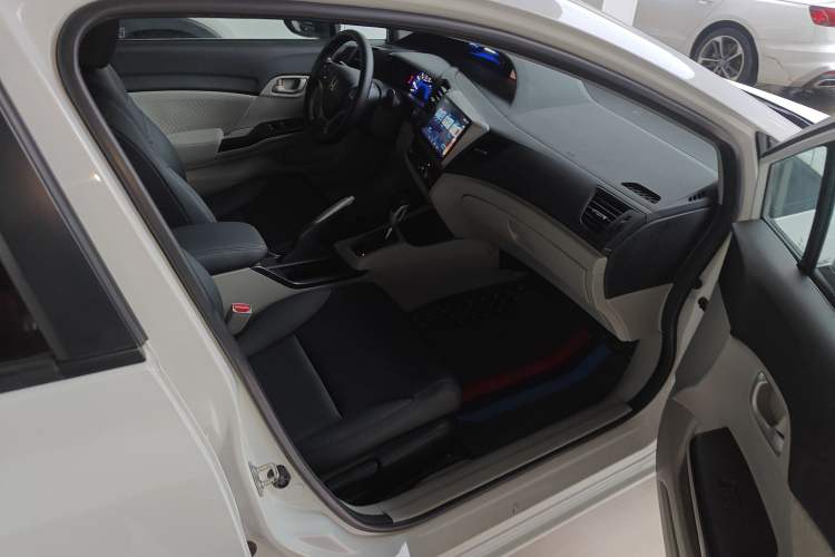 Used Honda Civic 2014 1.8L automatic comfort version Right Front Seat
