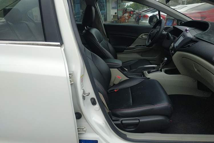 Used Honda Civic 2014 1.8L automatic comfort version Right Front Seat