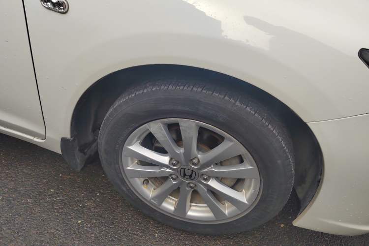 Used Honda Civic 2014 1.8L automatic comfort version Right Front Wheel Hub