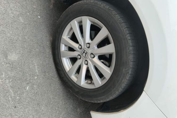 Used Honda Civic 2014 1.8L Automatic Classic Edition Right Front Wheel Hub