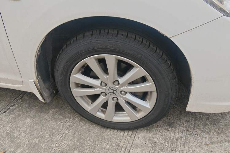 Used Honda Civic 2014 1.8L automatic comfort version Right Front Wheel Hub