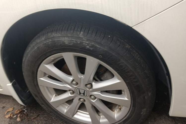 Used Honda Civic 2014 1.8L automatic comfort version Right Front Wheel Hub