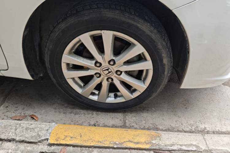 Used Honda Civic 2014 1.8L automatic comfort version Right Front Wheel Hub
