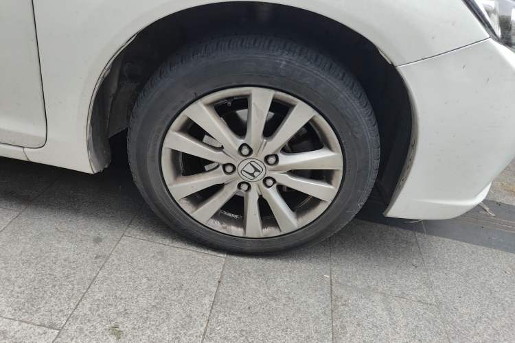Used Honda Civic 2014 1.8L automatic comfort version Right Front Wheel Hub